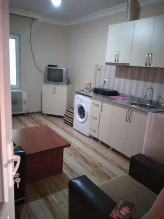 Проживание в семье GUESTHOUSE Батуми Двухместный номер с 1 кроватью или 2 отдельными кроватями-1